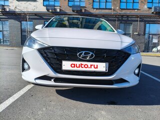 2022 Hyundai Solaris II Рестайлинг, белый, 1500000 рублей, вид 2