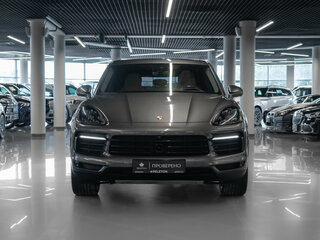 2019 Porsche Cayenne III, серый, 5150000 рублей, вид 3