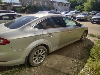 2013 Ford Mondeo IV Рестайлинг, серебристый, 649000 рублей, вид 2