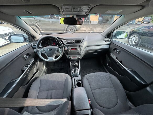 2015 Kia Rio III Рестайлинг, серебристый - вид 7