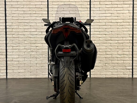 2026 Yamaha TMAX, серый, 1790000 рублей - вид 8