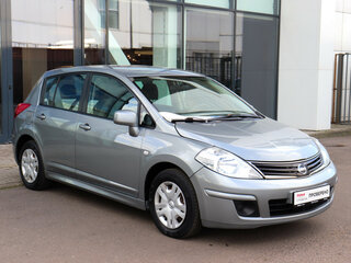 2013 Nissan Tiida I Рестайлинг, серый, 829000 рублей, вид 3