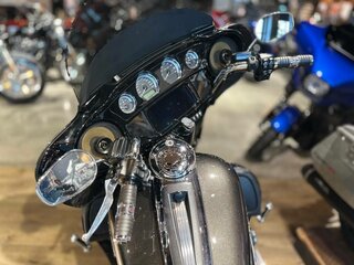 2018 Harley-Davidson Ultra Limited, чёрный, 2250000 рублей, вид 2