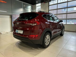 2016 Hyundai Tucson III, красный, 1500000 рублей, вид 4
