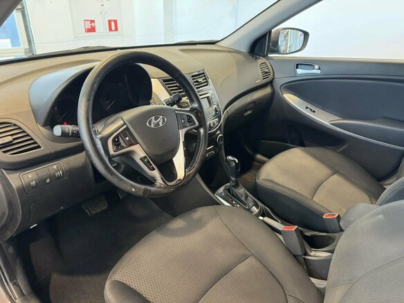 2016 Hyundai Solaris I Рестайлинг, коричневый, 849000 рублей - вид 6