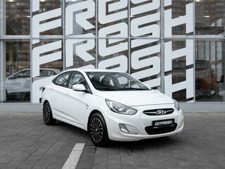 2011 Hyundai Solaris I, белый, 850000 рублей, вид 1