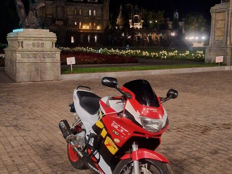 1996 Honda CBR 600F, красный, 320000 рублей, вид 5