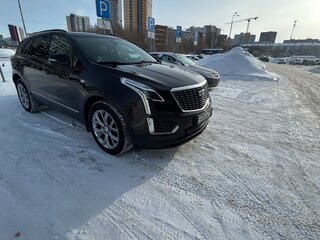 2020 Cadillac XT5 I Рестайлинг, коричневый, 2790000 рублей, вид 3