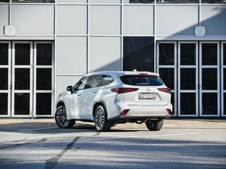 2026 Toyota Highlander IV (XU70), белый, 6090000 рублей, вид 5