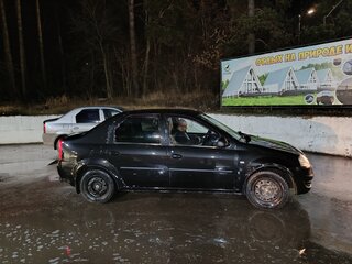 2012 Renault Logan I Рестайлинг, чёрный, 350000 рублей, вид 3