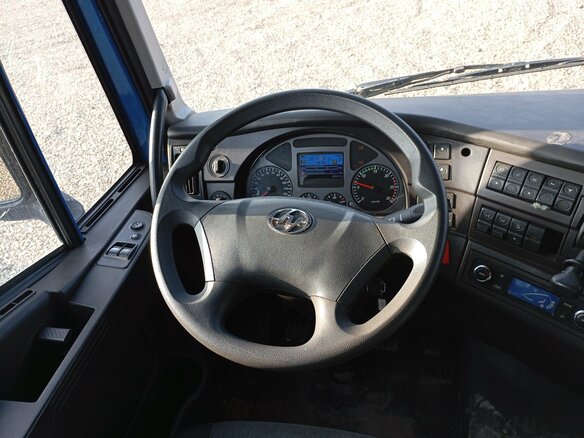 2023 IVECO-Hongyan 6x4 (CQ4256), синий, 3938350 рублей - вид 6