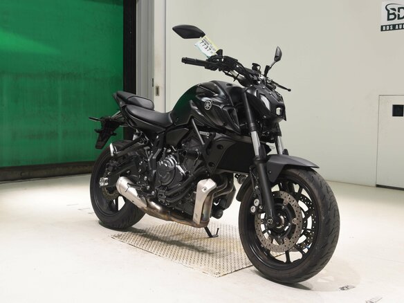 2022 Yamaha MT-07 (FZ-07), чёрный, 880000 рублей