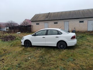 2016 Volkswagen Polo V Рестайлинг, белый, 550000 рублей, вид 4