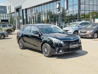 2020 Kia Rio IV Рестайлинг, чёрный, 1348000 рублей, вид 3