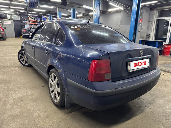 1999 Volkswagen Passat B5, синий, 480000 рублей - вид 5