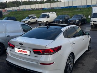 2018 Kia Optima IV Рестайлинг, белый, 2250000 рублей, вид 3
