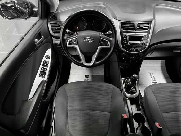 2014 Hyundai Solaris I Рестайлинг, чёрный, 930000 рублей - вид 10