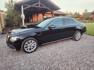 2019 Mercedes-Benz E-Класс 300 V (W213, S213, C238), чёрный, 4250000 рублей, вид 2