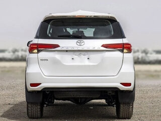 2026 Toyota Fortuner II Рестайлинг, чёрный, 4750000 рублей, вид 5