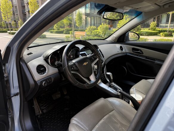 2011 Chevrolet Cruze I, серый - вид 3