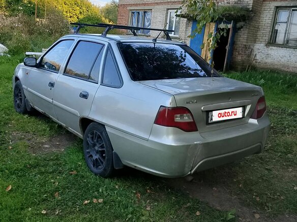 2008 Daewoo Nexia I Рестайлинг, серебристый, 110000 рублей - вид 3