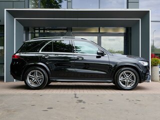 2021 Mercedes-Benz GLE 300 d II (V167), чёрный, 6839900 рублей, вид 4