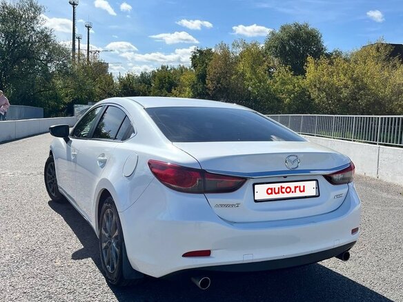 2015 Mazda 6 III (GJ) Рестайлинг, белый, 1350000 рублей - вид 11