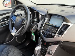 2012 Chevrolet Cruze I, белый, 649999 рублей, вид 5