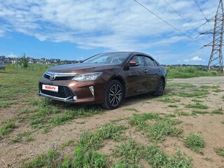 2017 Toyota Camry VII (XV50) Рестайлинг 2, коричневый, 2300000 рублей, вид 1
