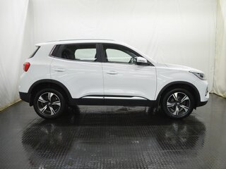 2024 Chery Tiggo 4 Pro I Рестайлинг, белый, 1650000 рублей, вид 4