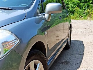 2013 Nissan Tiida I Рестайлинг, серый, 699000 рублей, вид 4