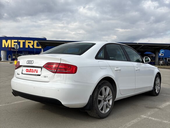 2008 Audi A4 IV (B8), белый, 780000 рублей - вид 5