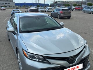 2020 Toyota Camry US Market VIII (XV70), серебристый, 2330000 рублей, вид 4