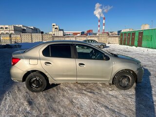2017 Renault Logan II, бежевый, 310000 рублей, вид 2