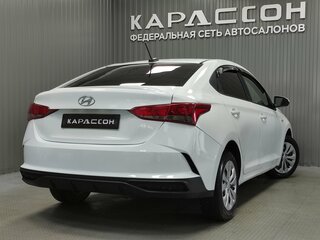 2020 Hyundai Solaris II Рестайлинг, белый, 940000 рублей, вид 2