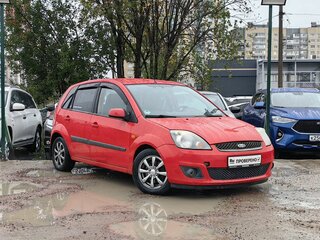 2007 Ford Fiesta Mk5, красный, 389000 рублей, вид 3
