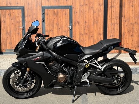 2020 Honda CBR 650R, чёрный, 955000 рублей, вид 2