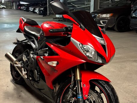 2016 Triumph Daytona 675, красный, 590000 рублей, вид 2