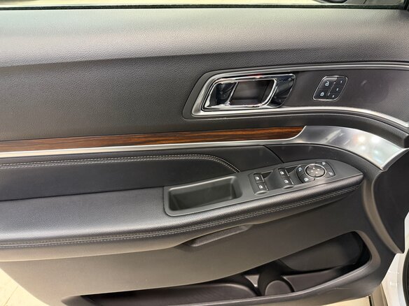 2018 Ford Explorer V Рестайлинг, белый, 3150000 рублей - вид 22