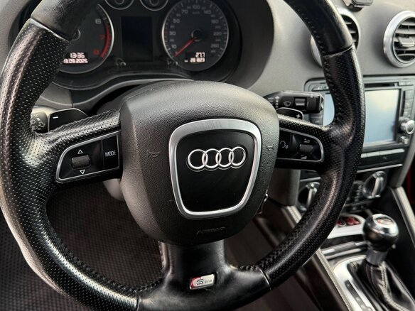 2011 Audi A3 II (8P) Рестайлинг 2, белый, 900000 рублей - вид 12
