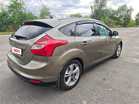 2012 Ford Focus III, коричневый - вид 3