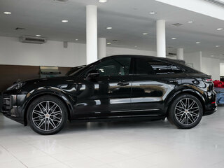 2026 Porsche Cayenne Coupé III Рестайлинг, чёрный, 17750000 рублей, вид 3