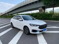 2022 Ford Escort VI Рестайлинг 2, белый - вид 2