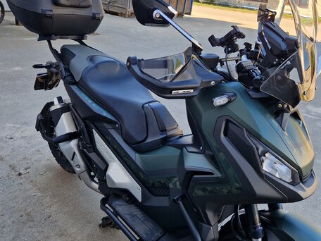 2020 Honda X-ADV, зелёный, 1100000 рублей, вид 4