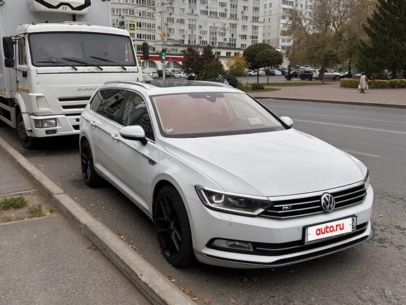 2019 Volkswagen Passat DSG7 B8, белый - вид 1