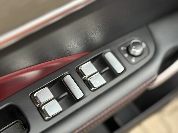 2020 Geely Coolray I, оранжевый, 1660000 рублей - вид 8