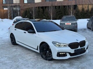 2015 BMW 7 серии Long 750Li xDrive VI (G11/G12), белый, 4000000 рублей, вид 4