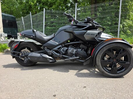 2023 BRP Can-Am Spyder, чёрный, 1850000 рублей, вид 1