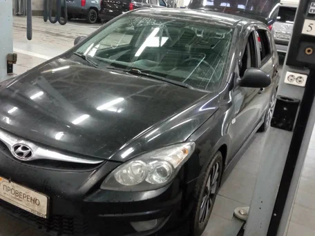 2011 Hyundai i30 I Рестайлинг, чёрный, 399000 рублей, вид 1