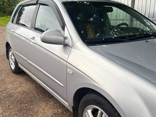 2006 Kia Cerato I, серебристый, 570000 рублей, вид 4